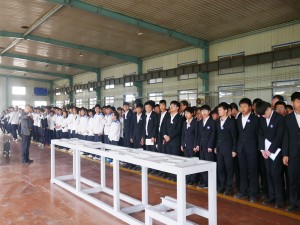 职业中专学生来我公司参观学习
